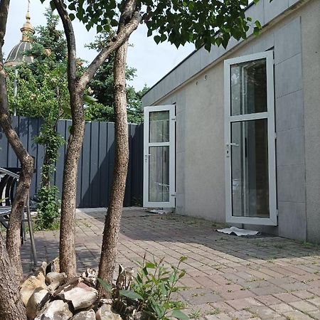 House&House 84 Apartment Petropavlovskaya Borshchagovka ภายนอก รูปภาพ