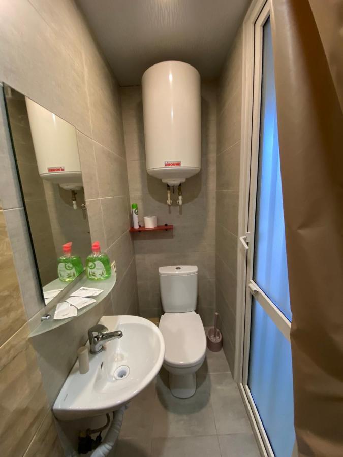 House&House 84 Apartment Petropavlovskaya Borshchagovka ภายนอก รูปภาพ