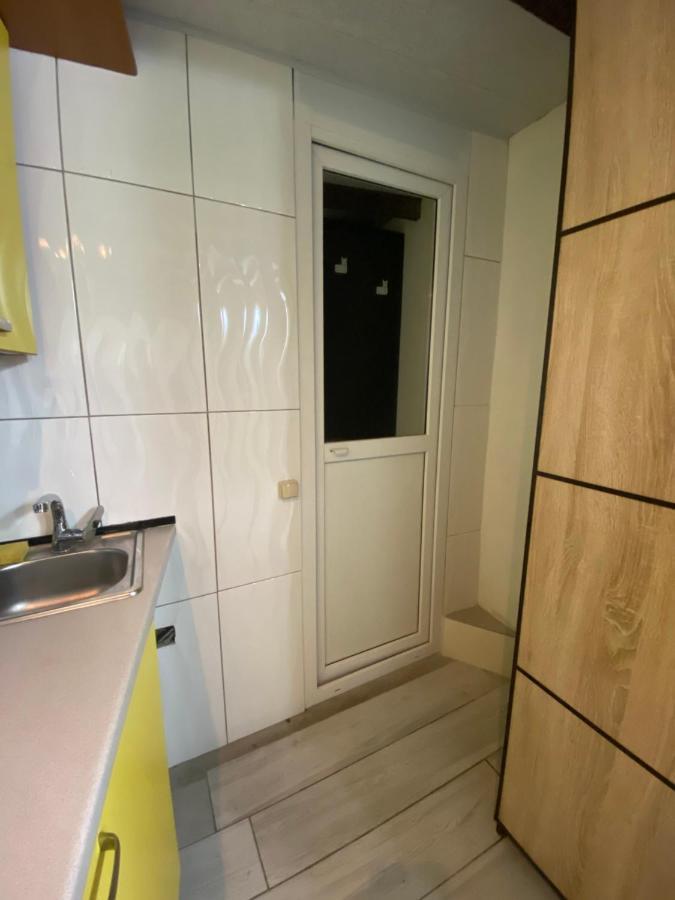 House&House 84 Apartment Petropavlovskaya Borshchagovka ภายนอก รูปภาพ