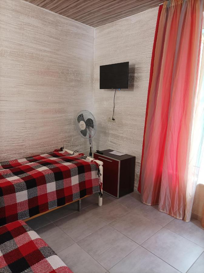 House&House 84 Apartment Petropavlovskaya Borshchagovka ภายนอก รูปภาพ